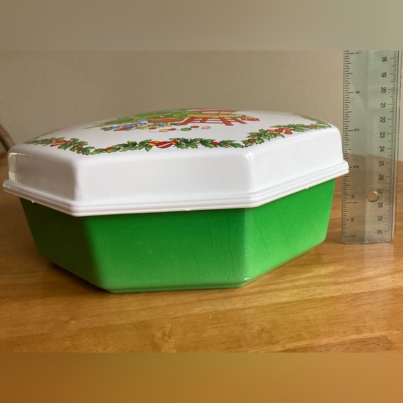 Vintage Christmas candy/cookie container with Santa decorating the tree - Picture 8 of 9